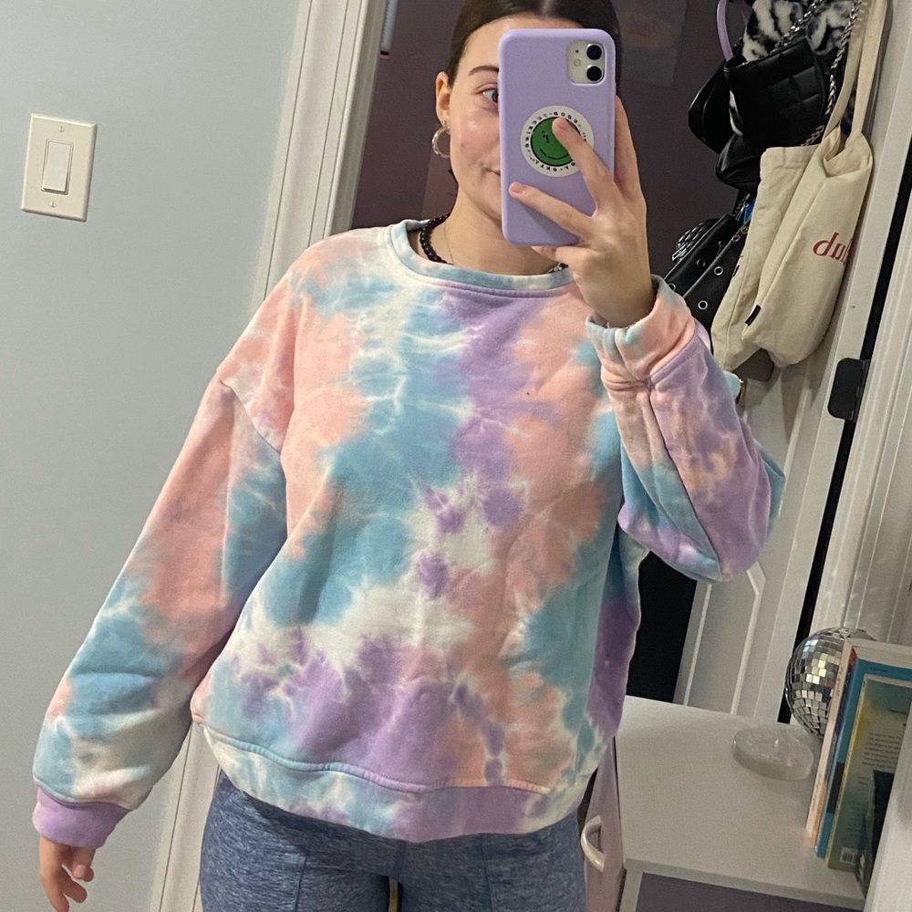Pastel Crew Neck